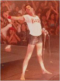 певец Фредди Меркьюри