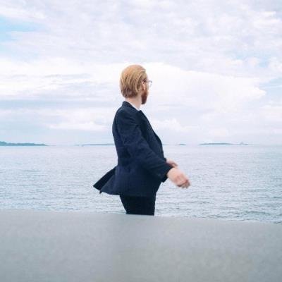 Aleksanteri Hakaniemi - Ehkä joskus tiedän miksi (2022)